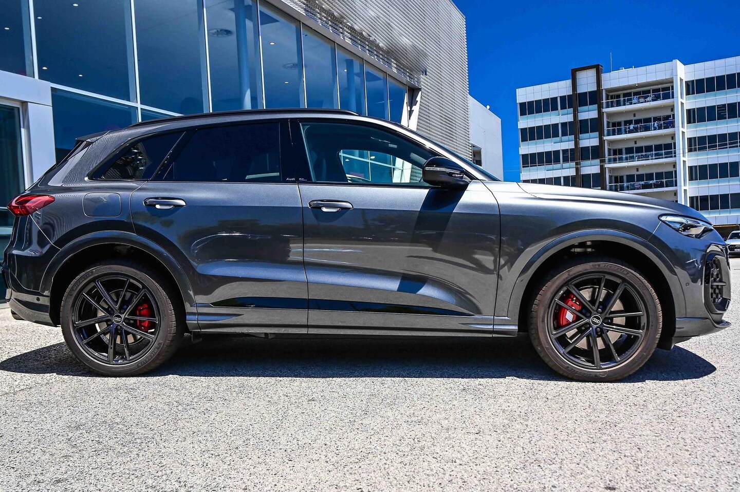 Image about Audi SQ5 SUV TFSI 270 kW edition one