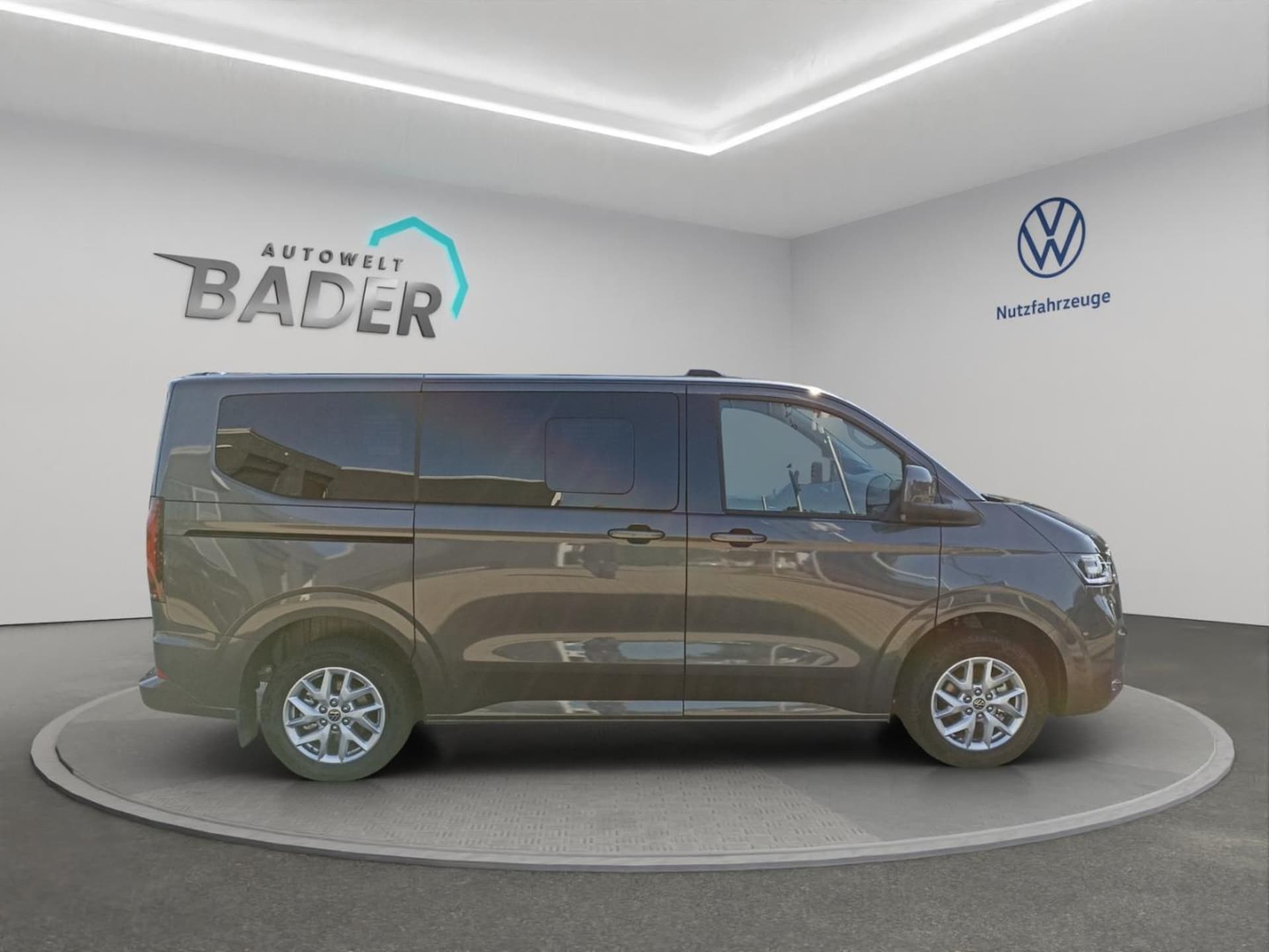 Volkswagen e-Caravelle Style