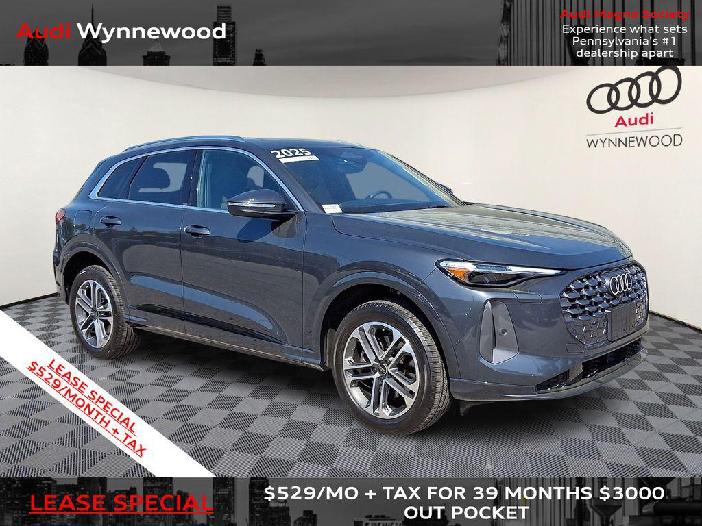 2025 Audi Q5 Premium Plus quattro's photo