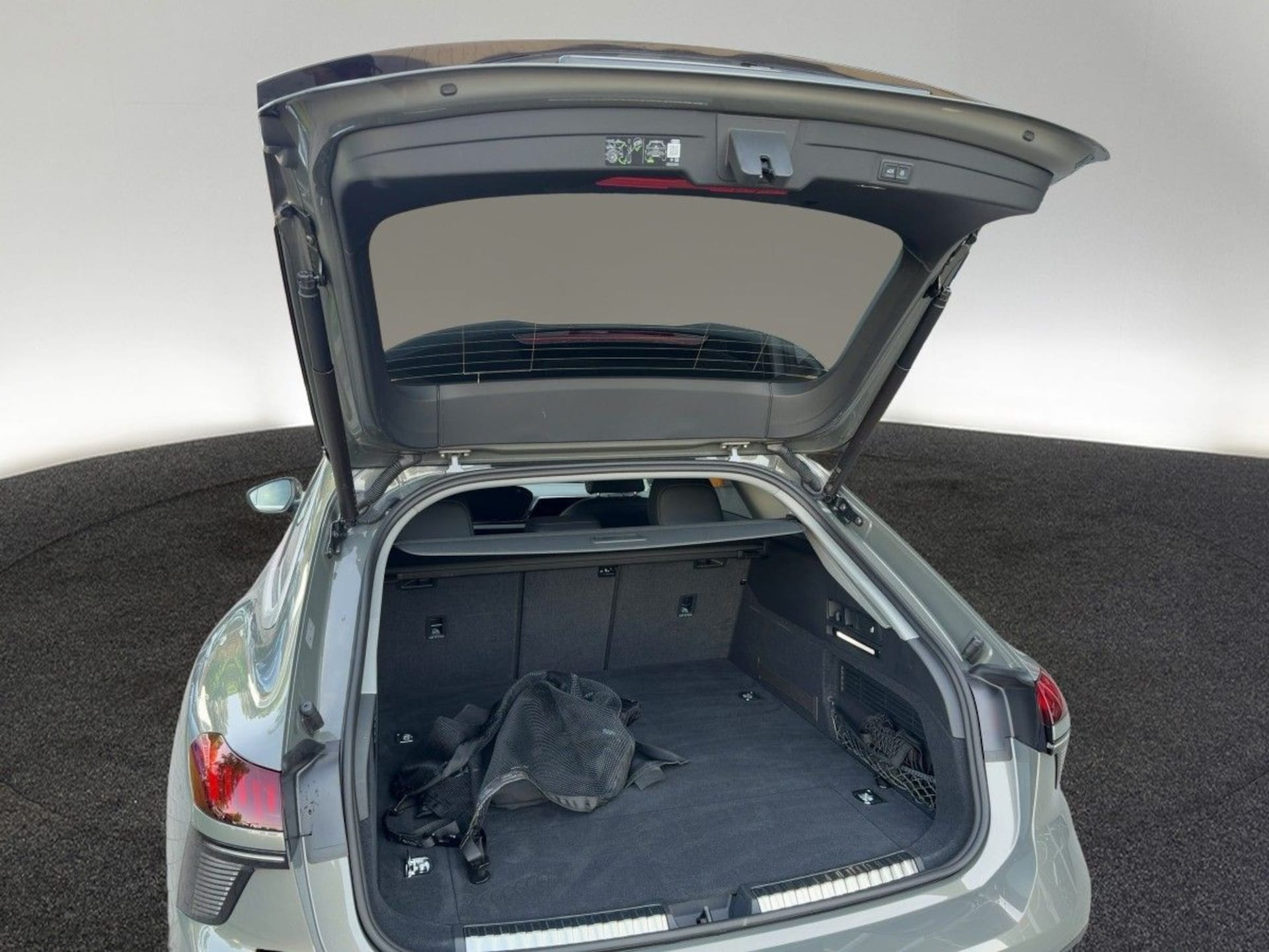 Audi A6 Avant e-hybrid