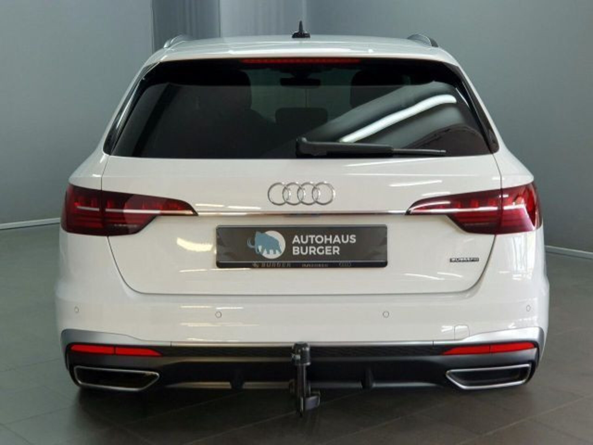 Audi A4 Avant S line