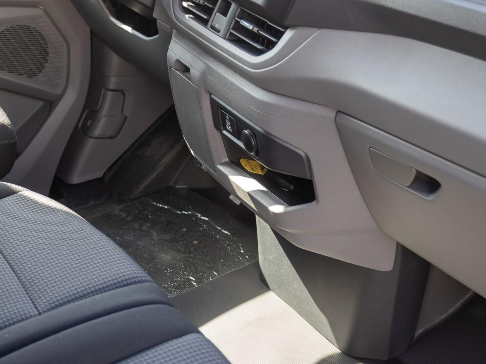 Volkswagen Transporter Kasten langer Radstand