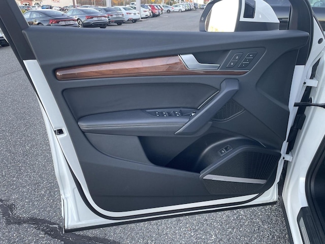 2022 Audi Q5 Premium Plus - Photo 17