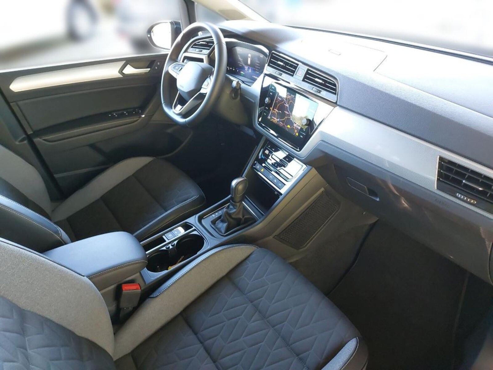 Volkswagen Touran – Bild 8
