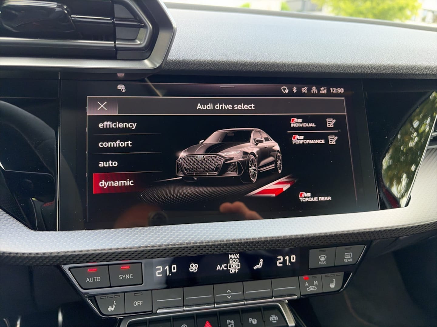 Bild über Audi RS 3 Limousine TFSI quattro 294 kW S tronic - für weitere Informationen kontaktieren Sie den Audi Partner