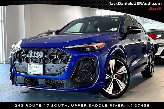 2025 Audi New SQ5 Premium Plus's photo