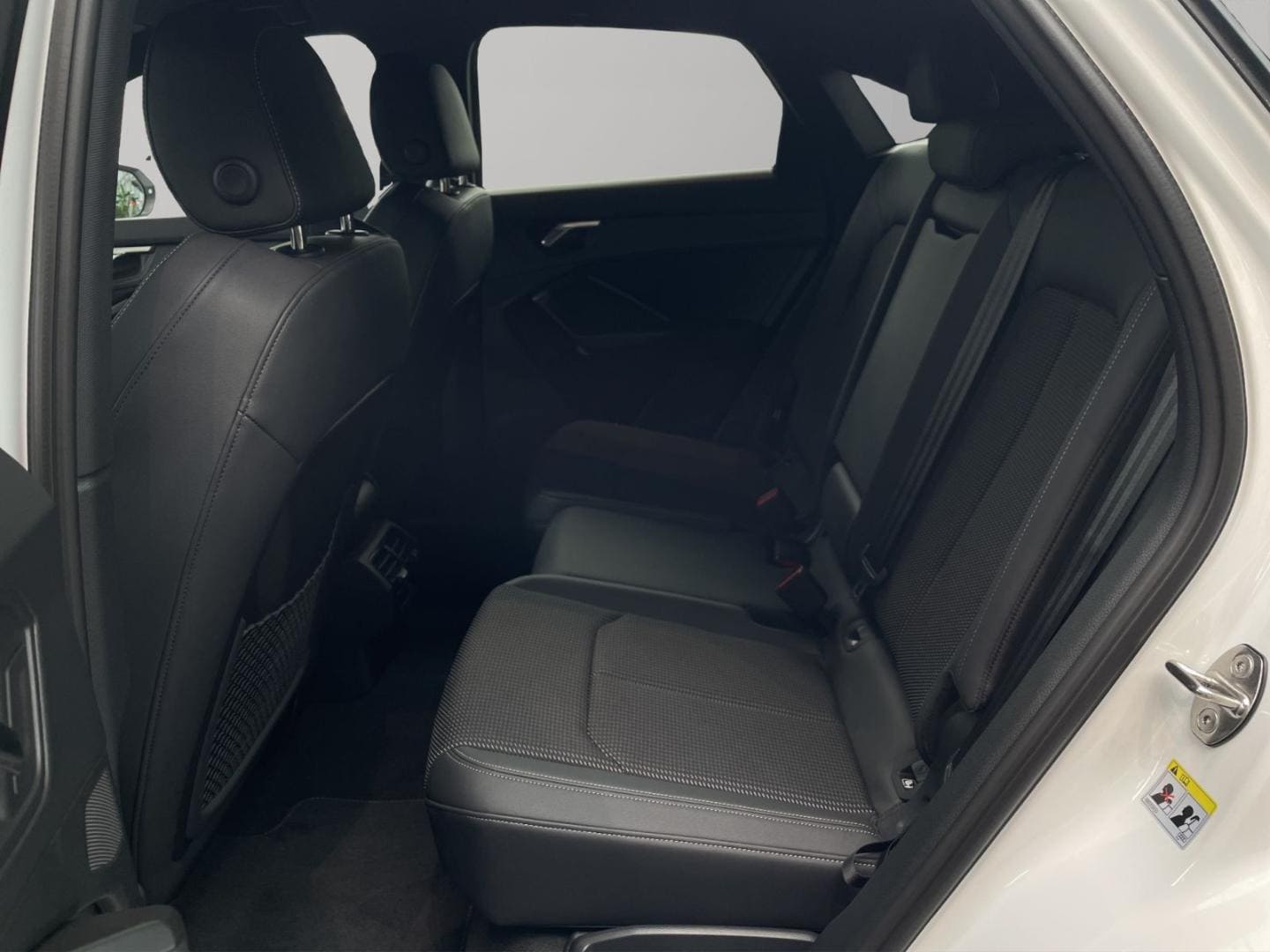 Bild über Audi Q3 Sportback S line 35 TFSI S tronic - für weitere Informationen kontaktieren Sie den Audi Partner