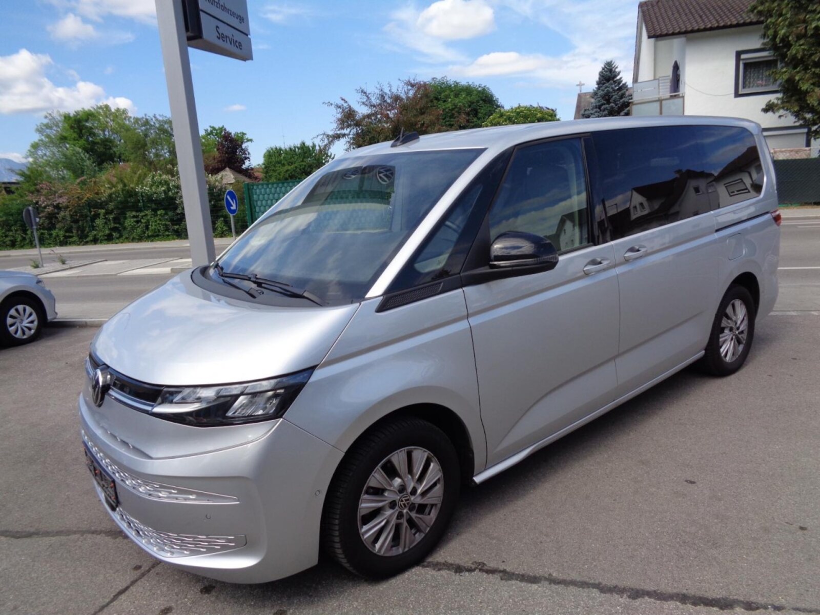 Volkswagen Multivan Langversion – Bild 2