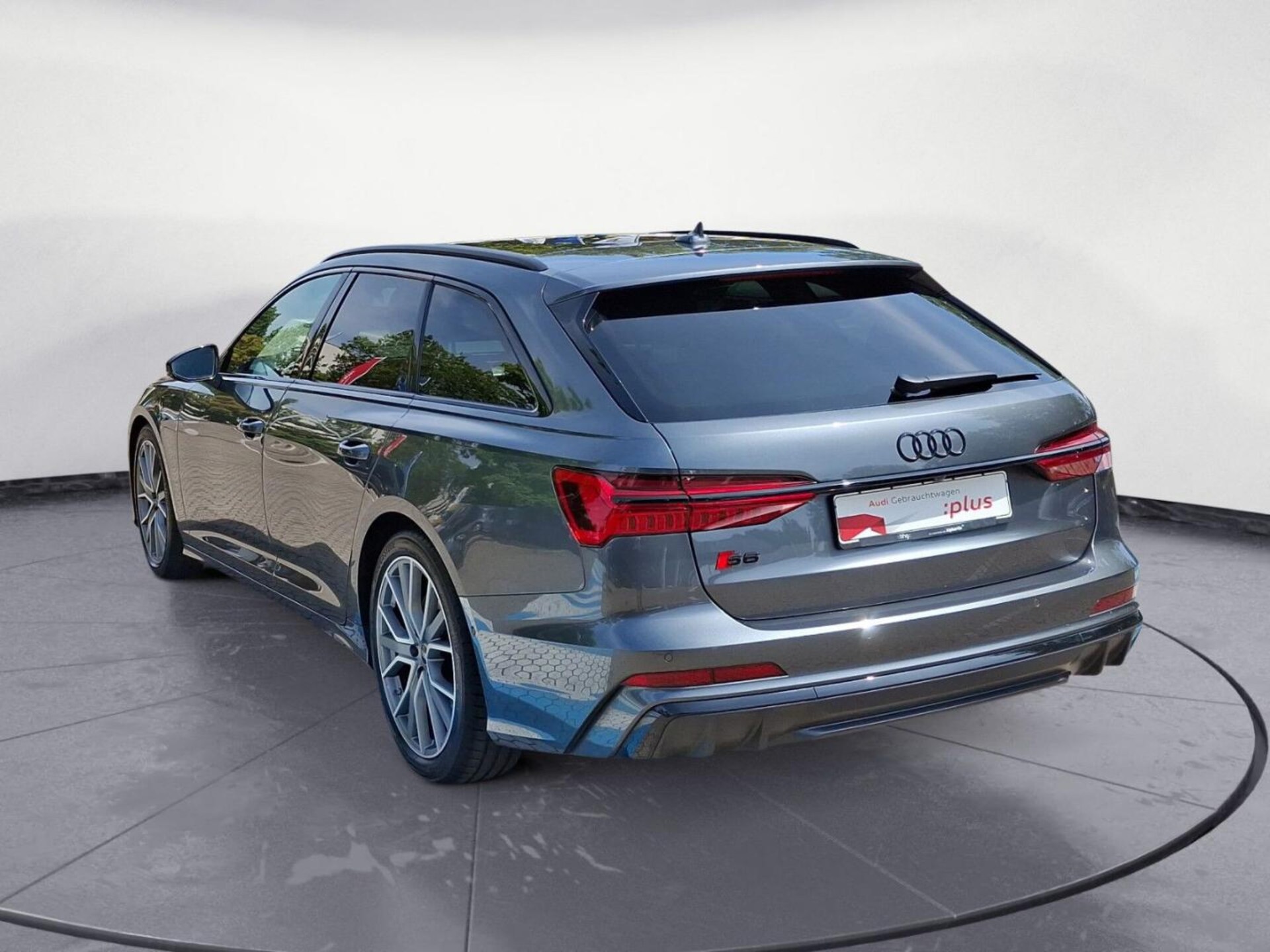 Audi S6 Avant