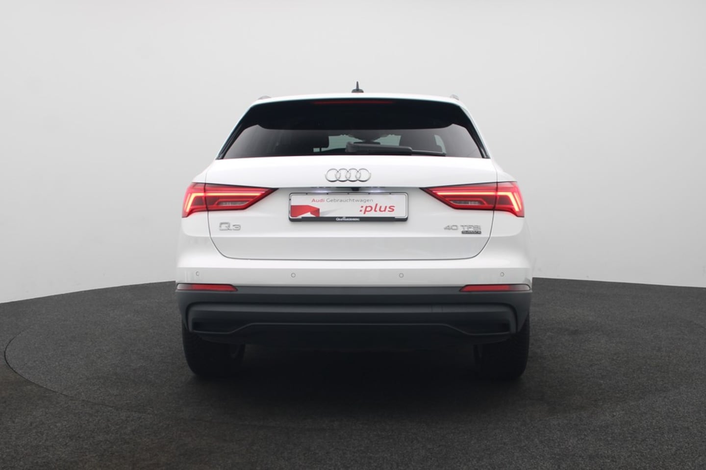 Bild über Audi Q3 40 TFSI quattro S tronic - für weitere Informationen kontaktieren Sie den Audi Partner