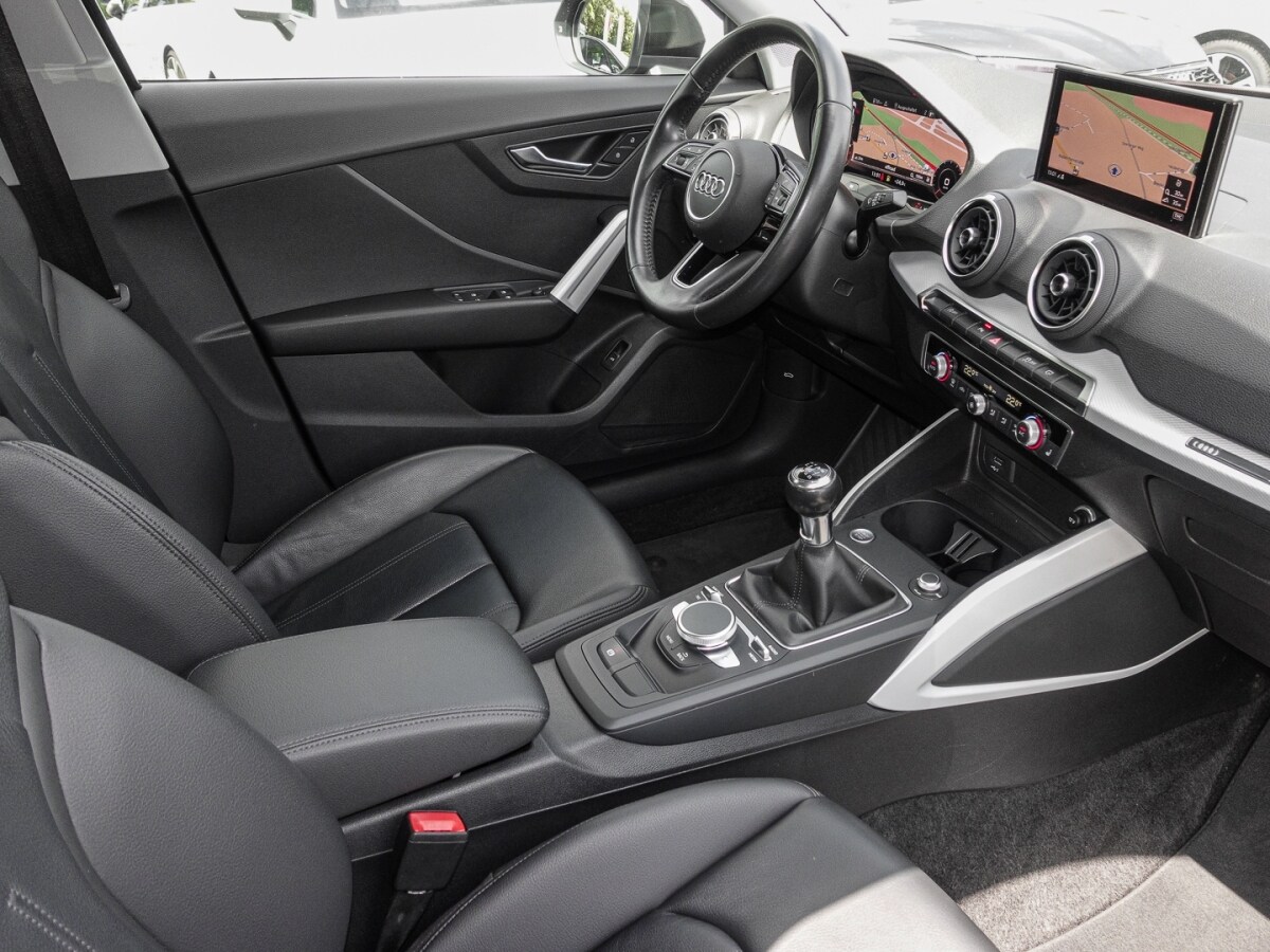 Image about Audi Q2 design 30 TFSI Schaltgetriebe