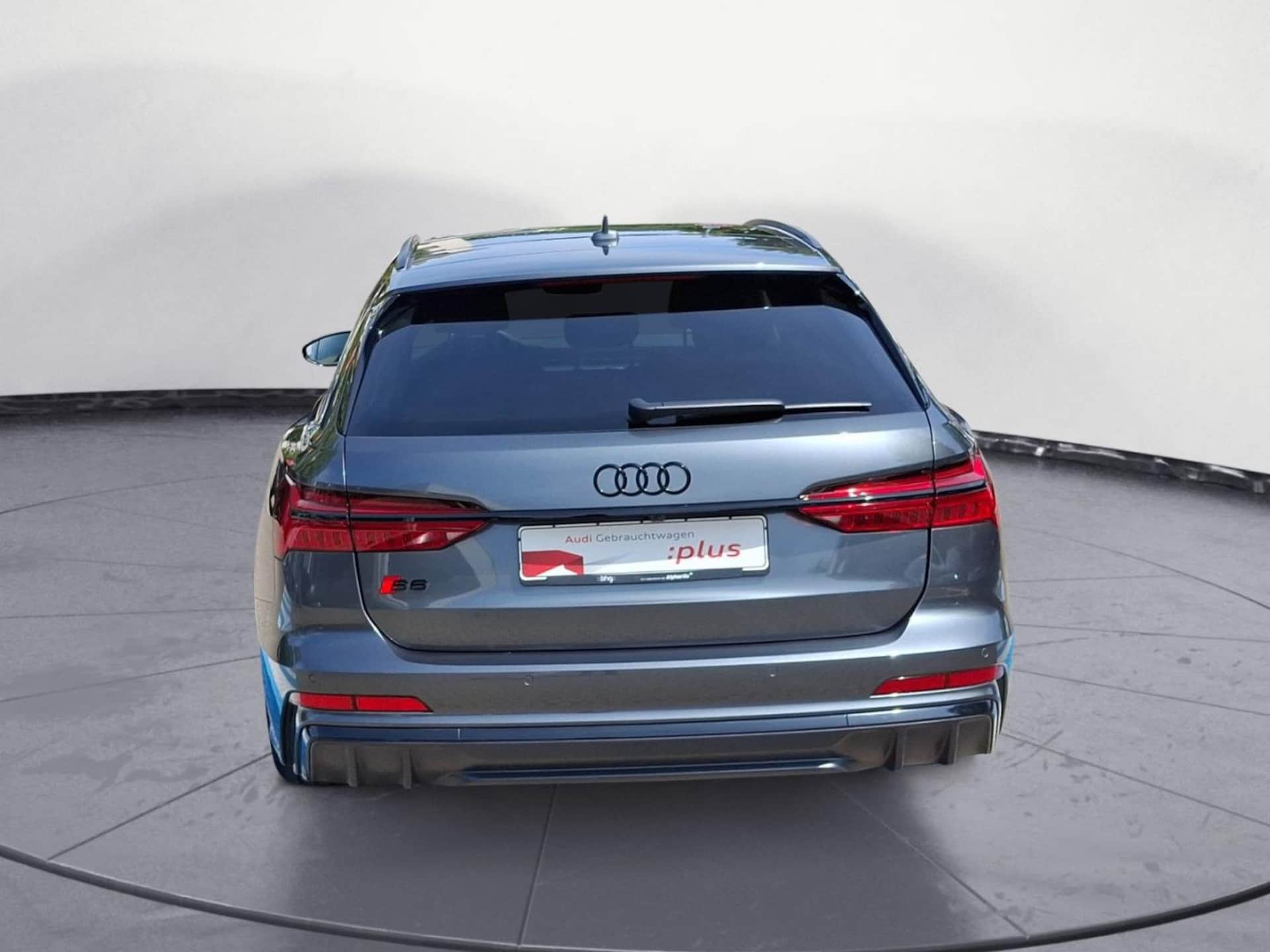 Audi S6 Avant