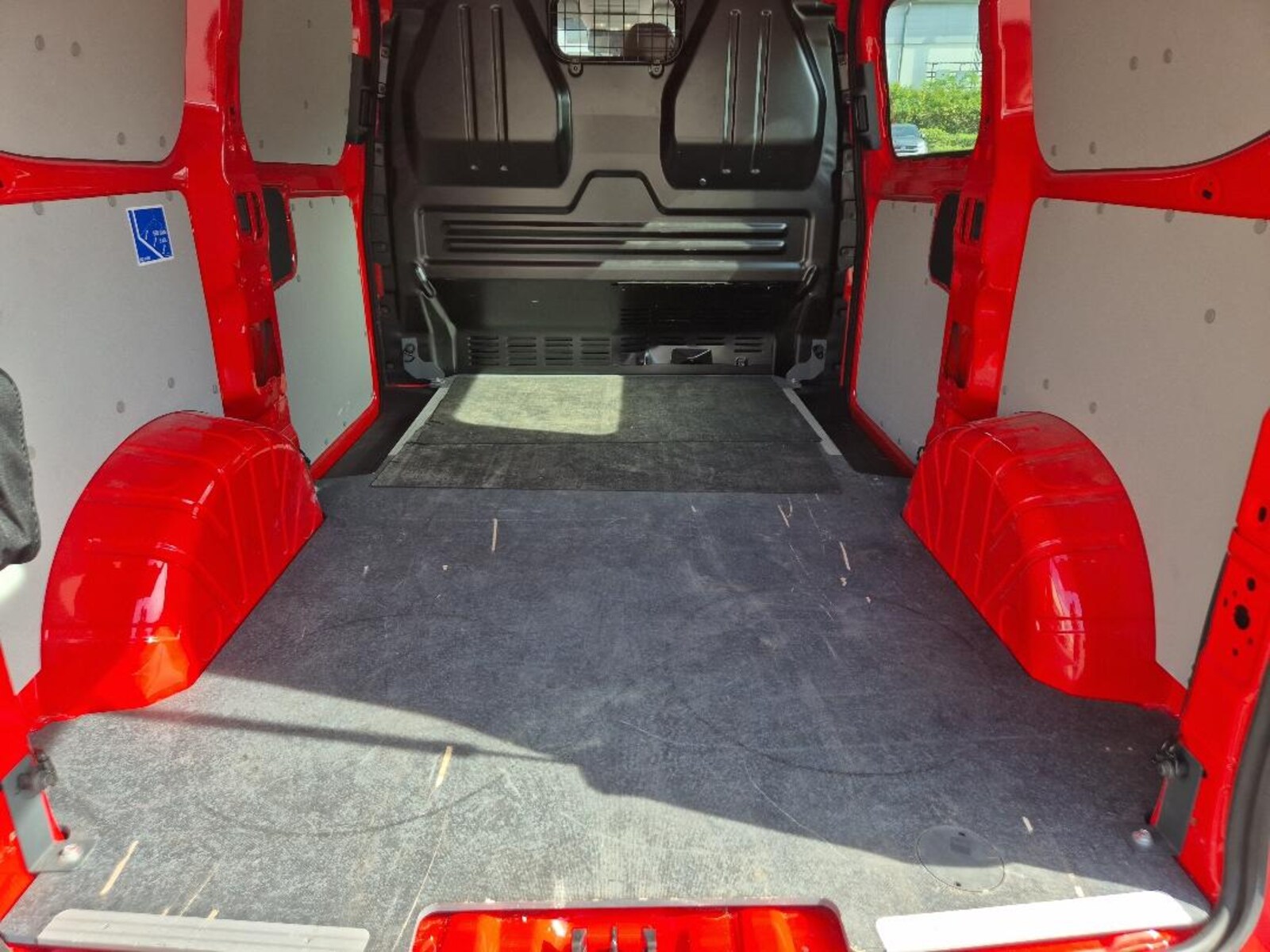 Volkswagen Transporter Kasten kurzer Radstand – Bild 18