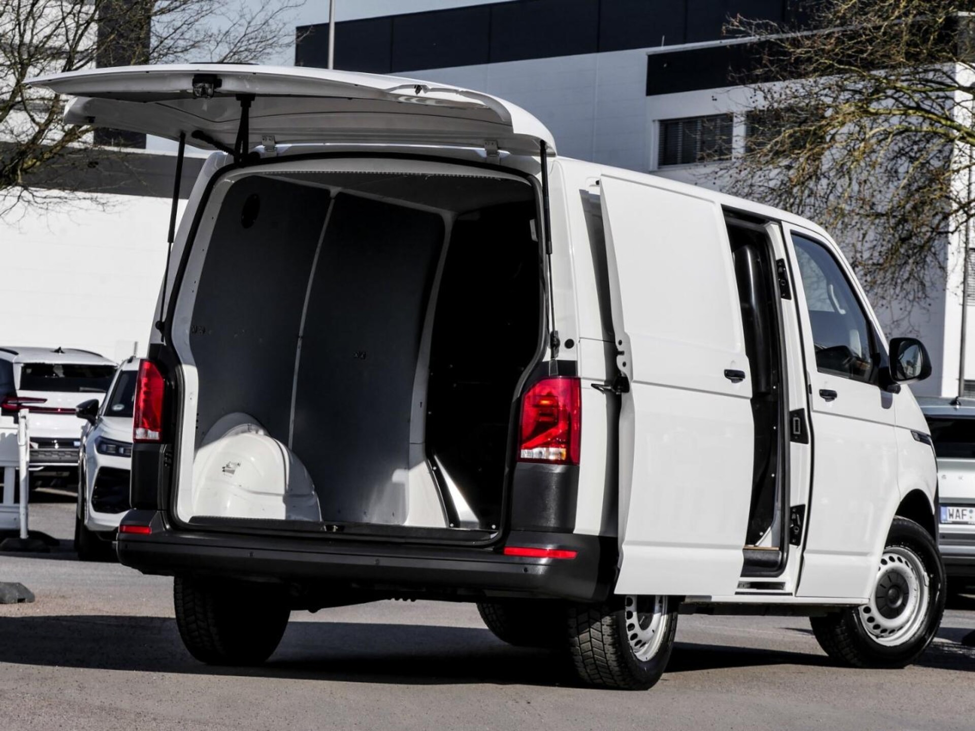 Volkswagen T6.1 Transporter Kasten kurzer Radstand