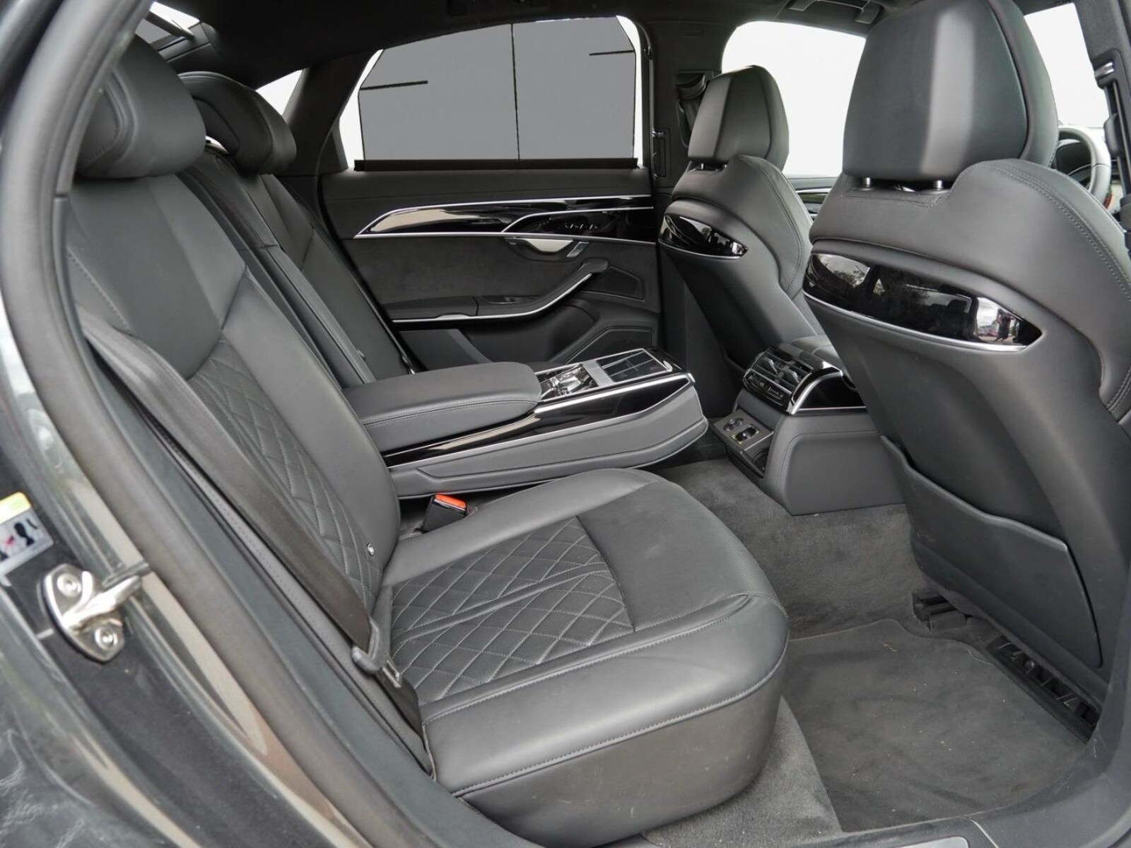 Audi A8 – Bild 16