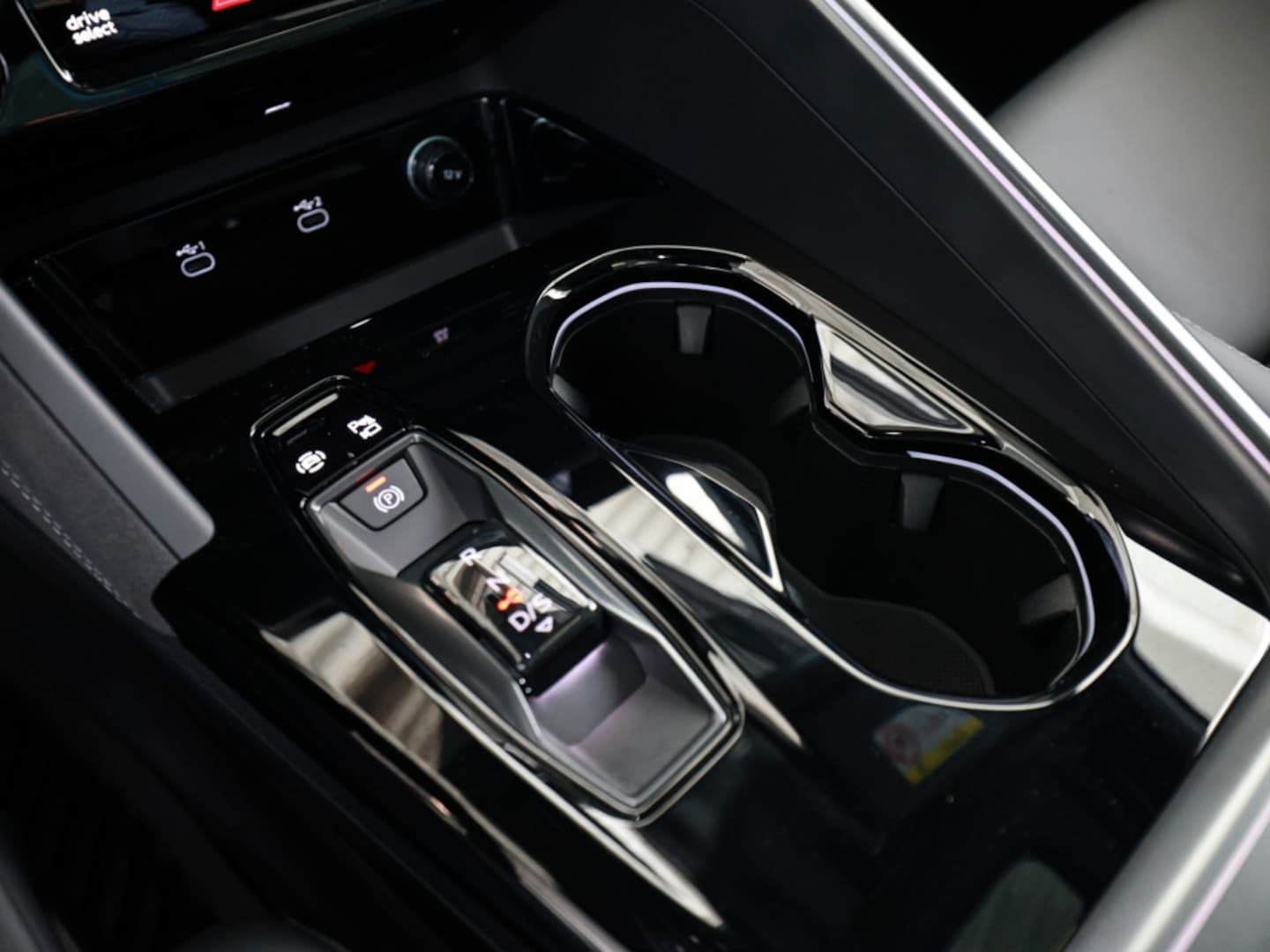 Bild über Audi SQ5 SUV TFSI 270 kW S tronic - für weitere Informationen kontaktieren Sie den Audi Partner