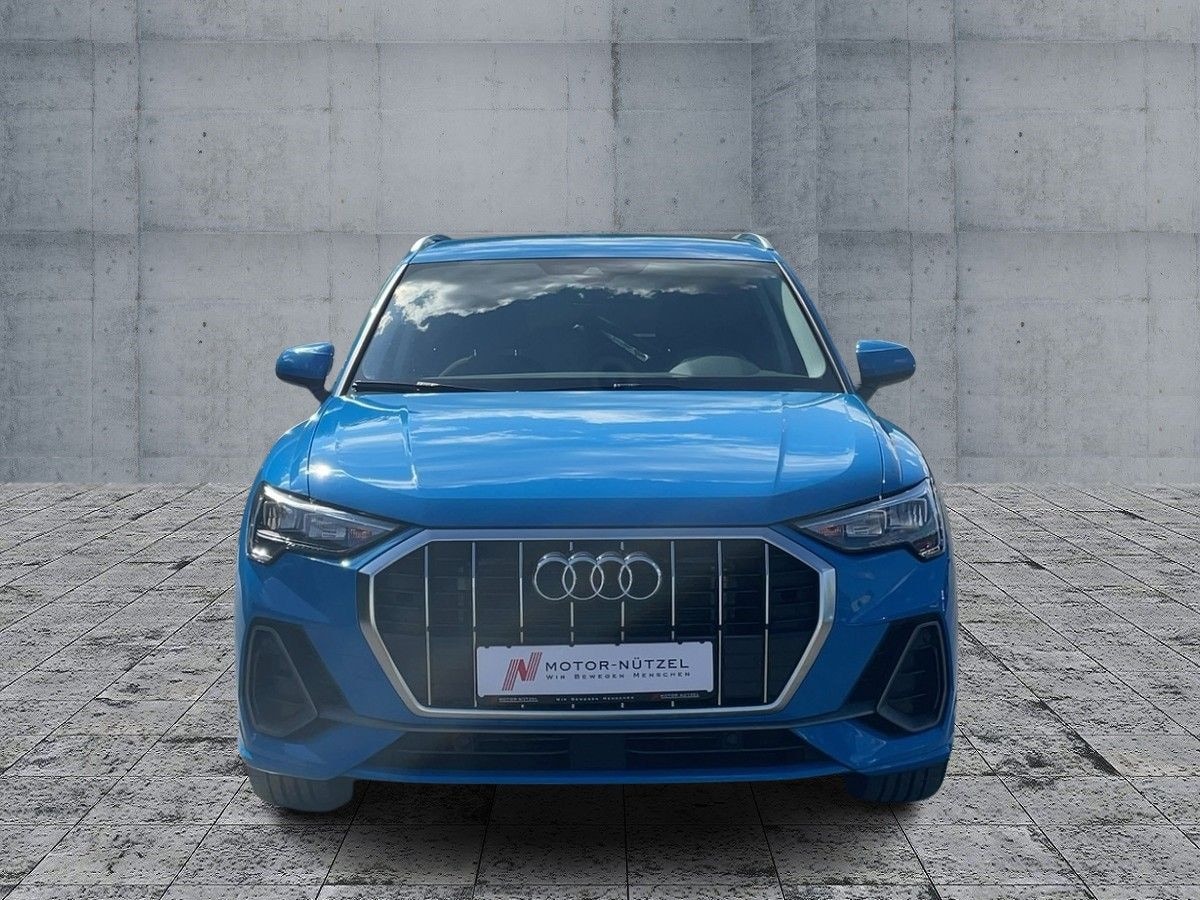 Image about Audi Q3 S line 35 TDI Schaltgetriebe