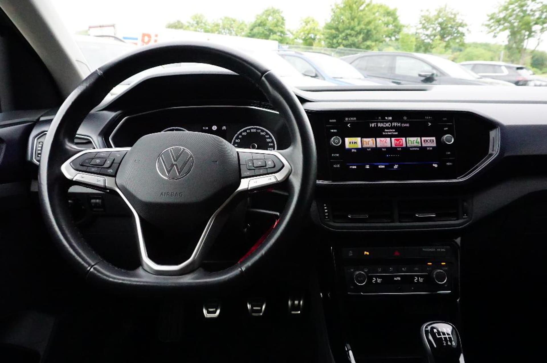 Volkswagen T-Cross United