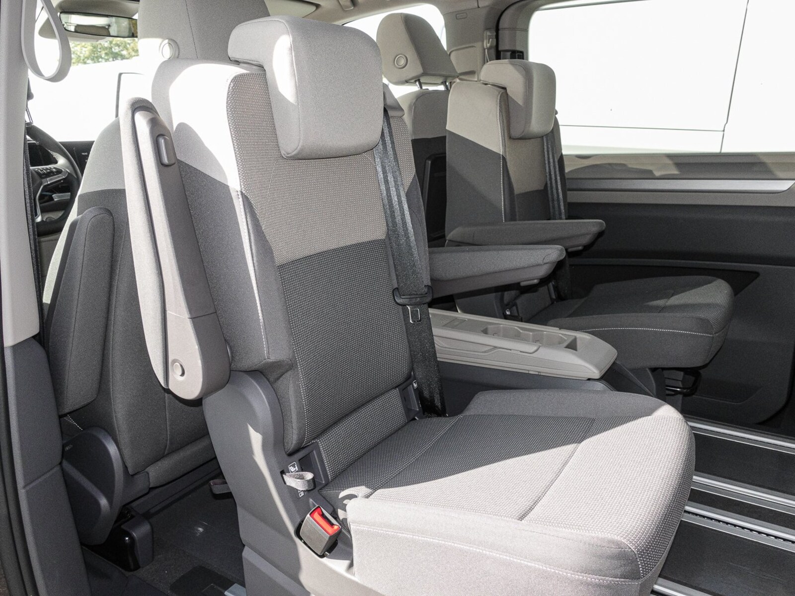 Volkswagen Multivan – Bild 15