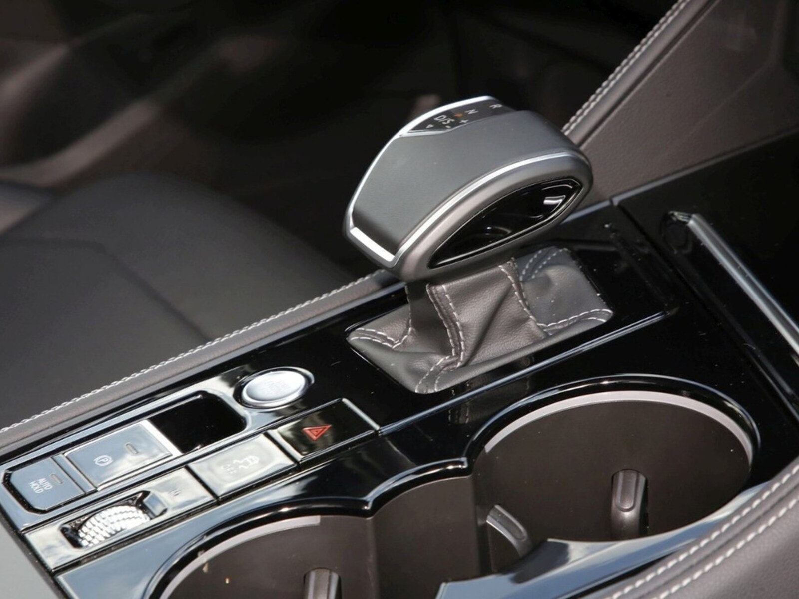 Volkswagen Touareg – Bild 11