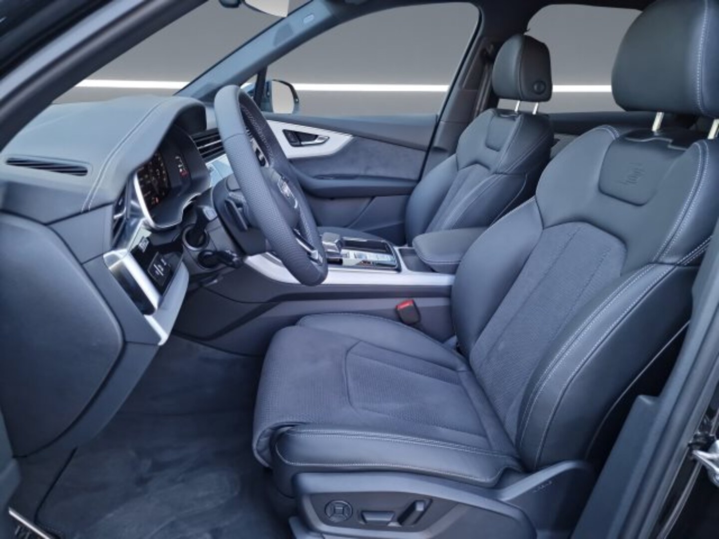 Bild über Audi Q7 SUV S line 50 TDI quattro tiptronic - für weitere Informationen kontaktieren Sie den Audi Partner