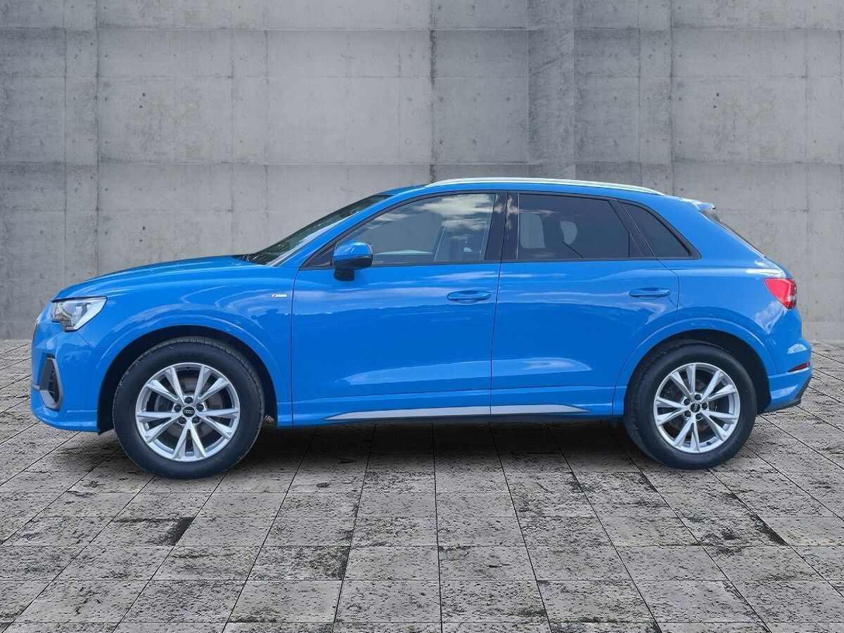 Image about Audi Q3 S line 35 TDI Schaltgetriebe