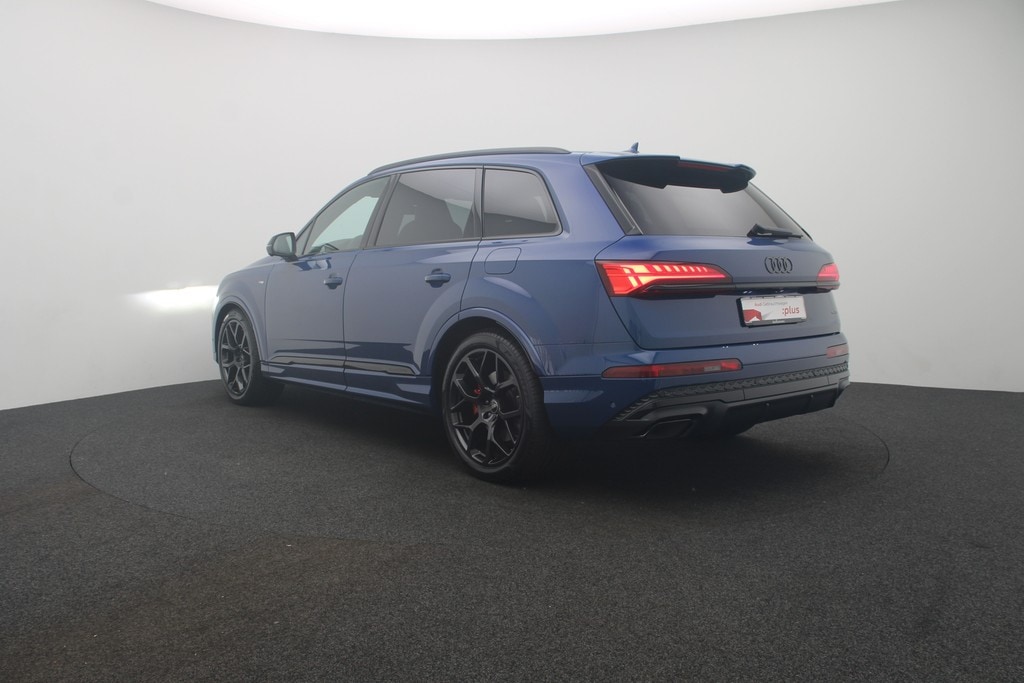 Image about Audi Q7 SUV TFSI e S line 55 TFSI e quattro tiptronic