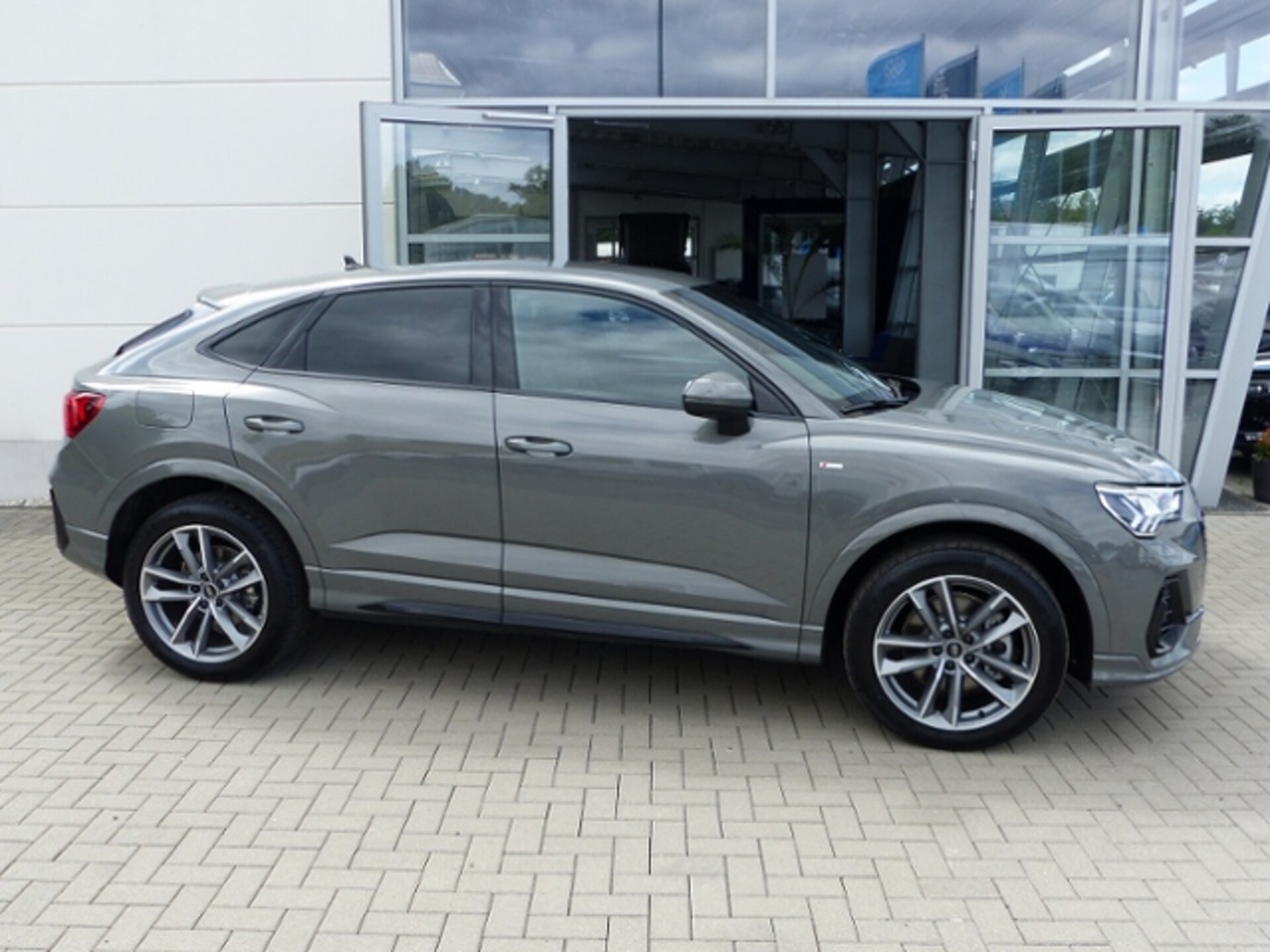Audi Q3 Sportback S line