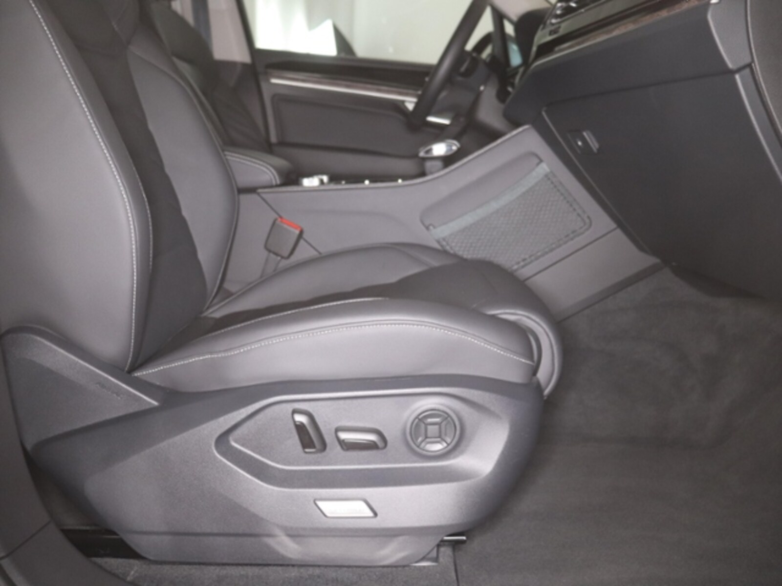 Volkswagen Touareg – Bild 11