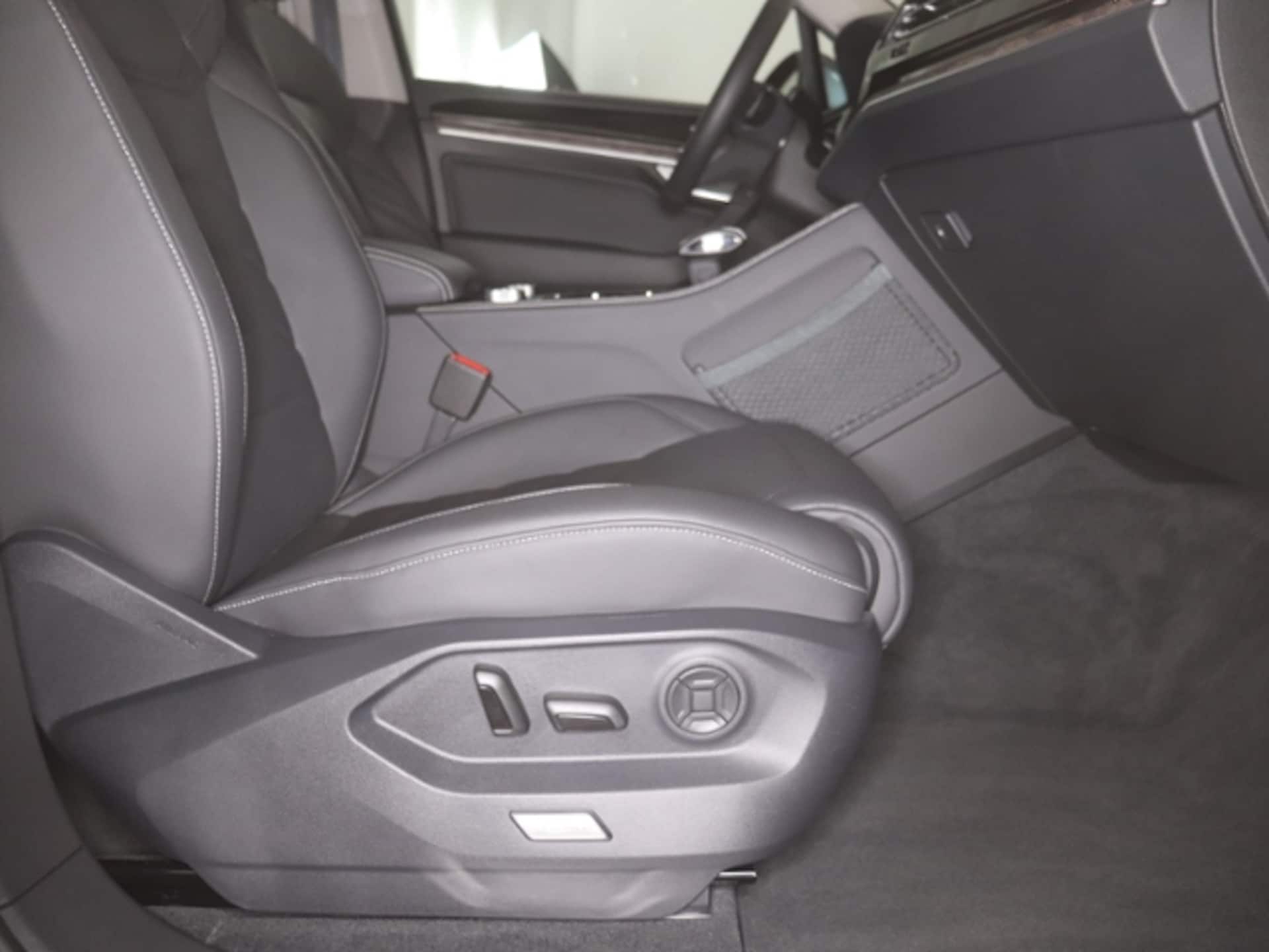 Volkswagen Touareg Elegance