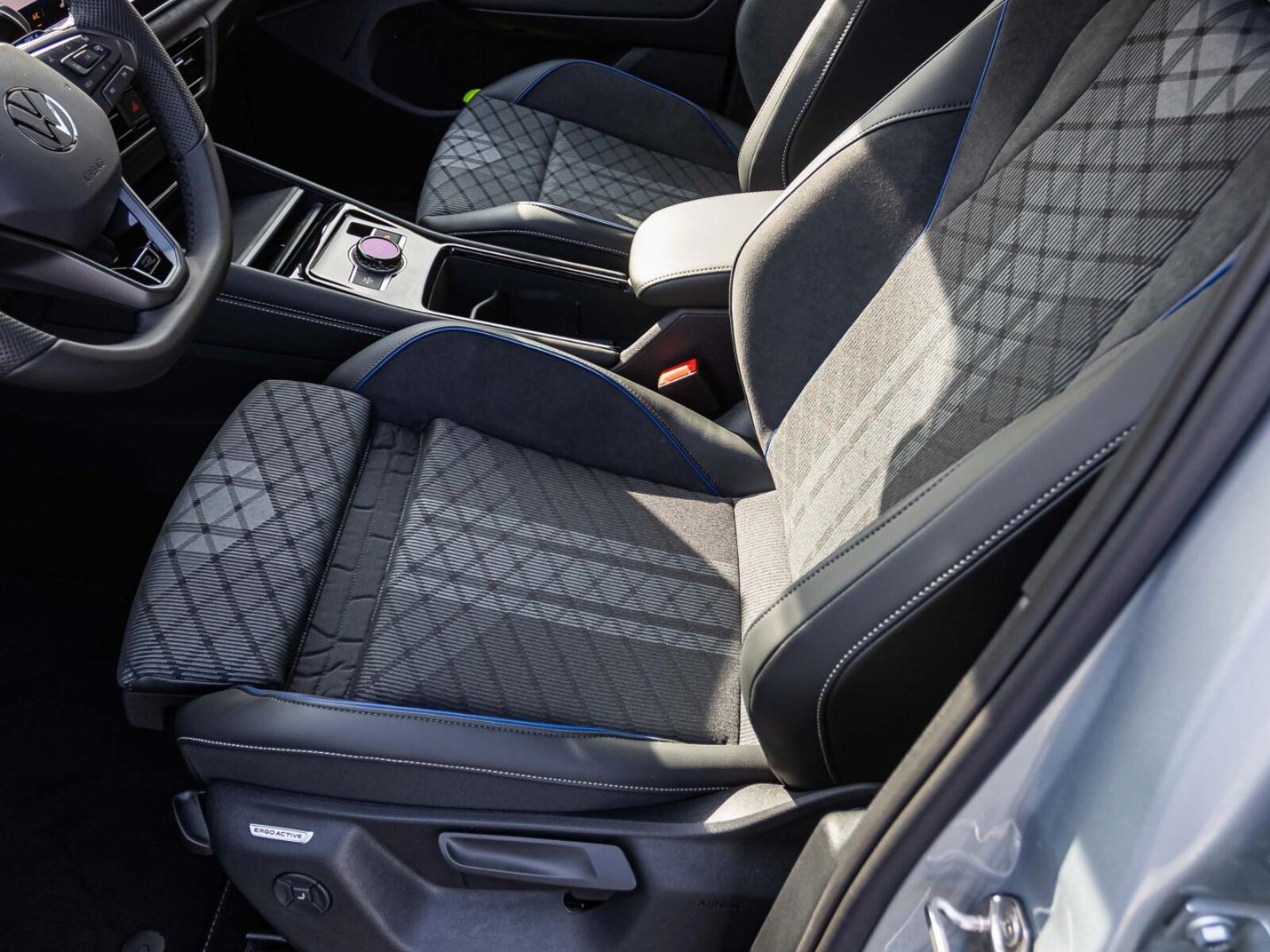 Volkswagen Tiguan – Bild 9