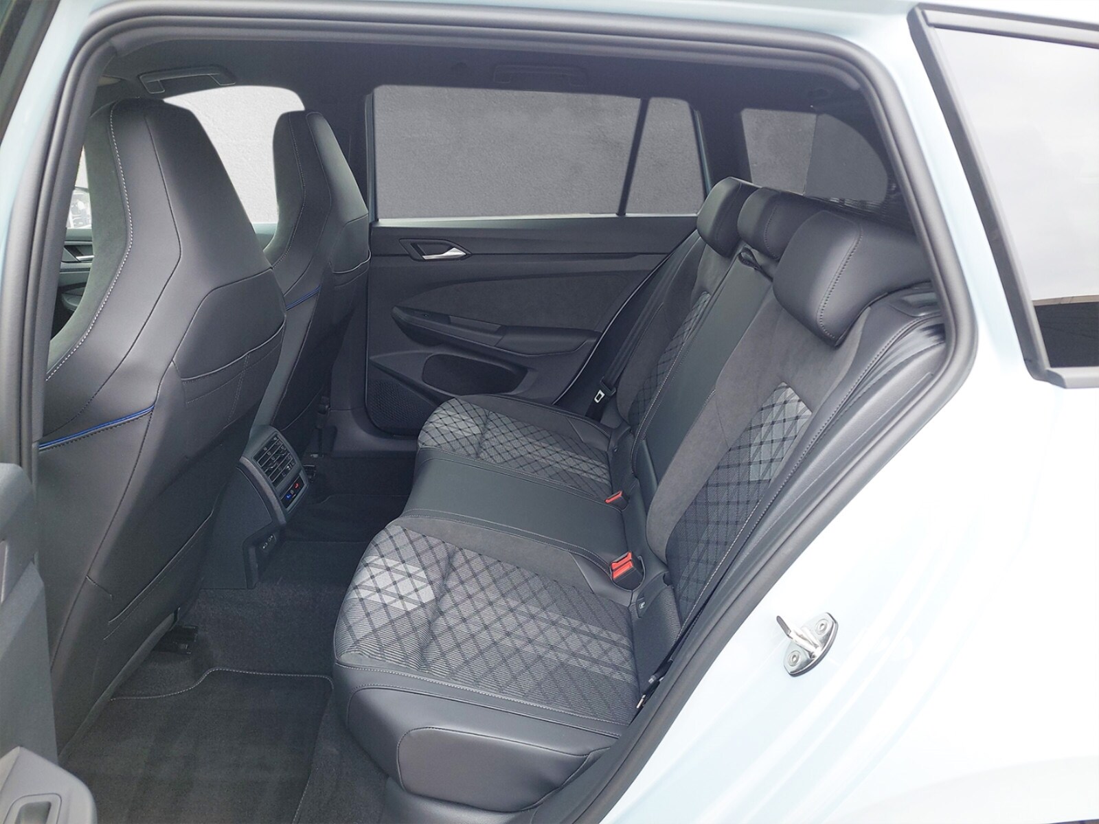 Volkswagen Golf Variant – Bild 12