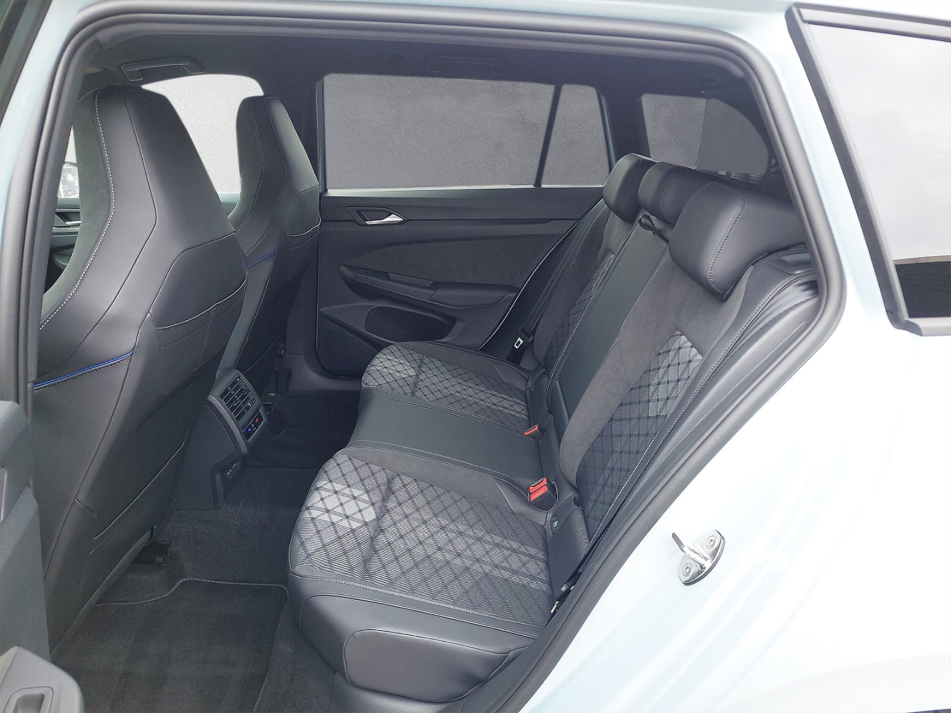 Volkswagen Golf Variant R-Line