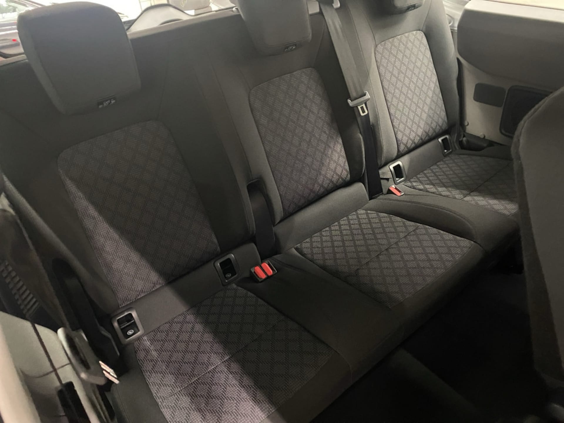 Volkswagen Transporter Kombi kurzer Radstand
