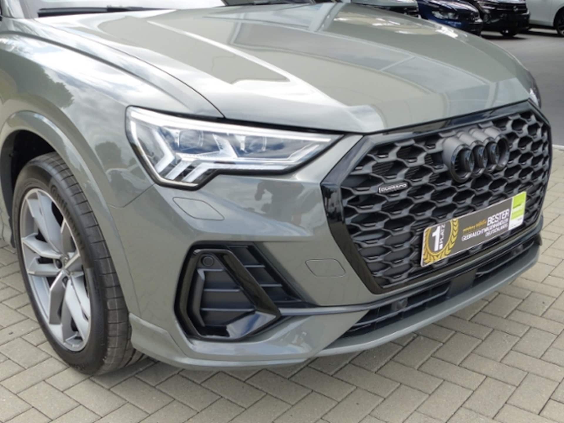Audi Q3 Sportback S line