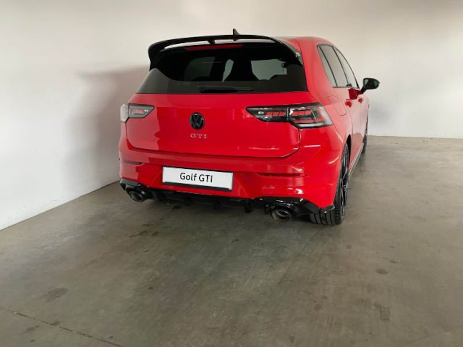 Volkswagen Golf GTI