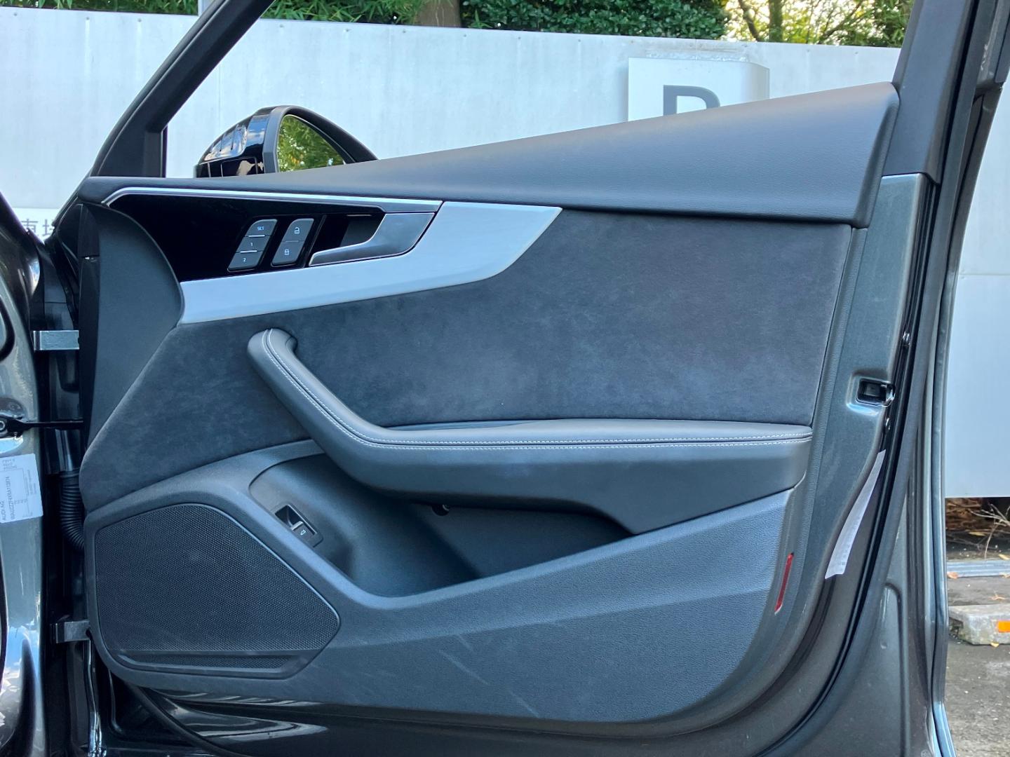 Image about Audi A4 Avant 40 TDI quattro S line 150(204) kW(PS) S tronic