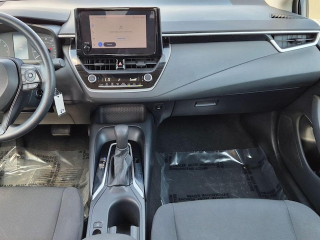 2023 Toyota Corolla LE - Photo 14