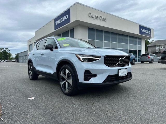 2024 Volvo XC40