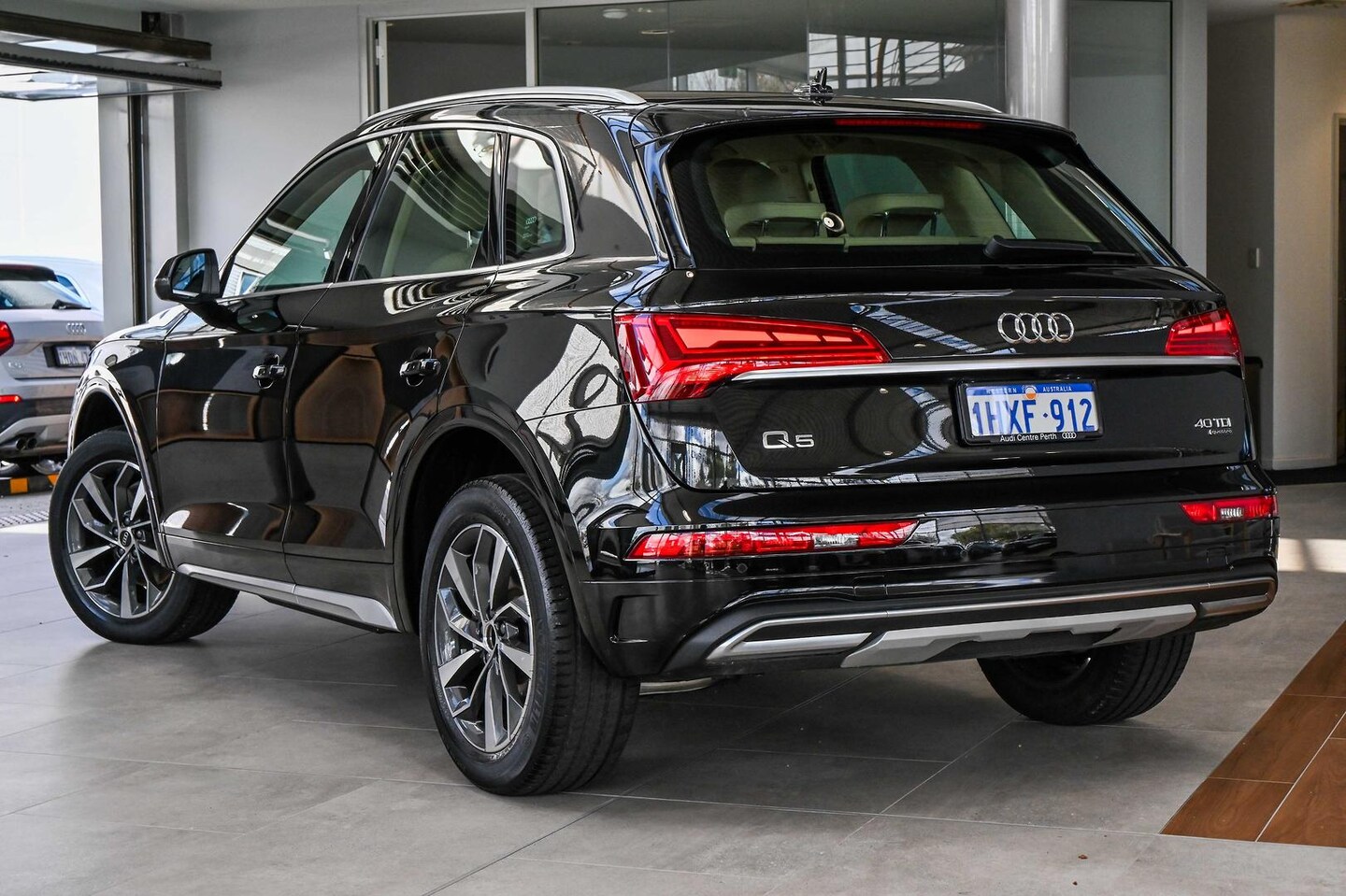 Image about Audi Q5 40 TDI quattro S tronic