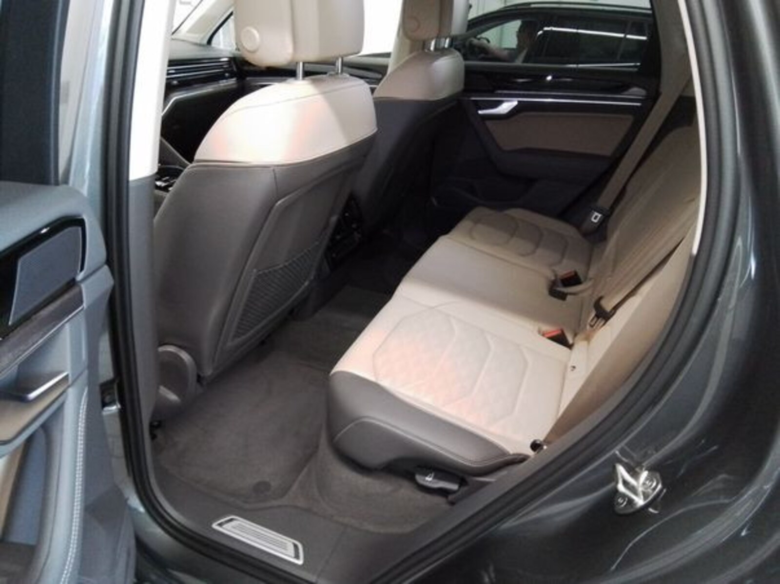 Volkswagen Touareg – Bild 10