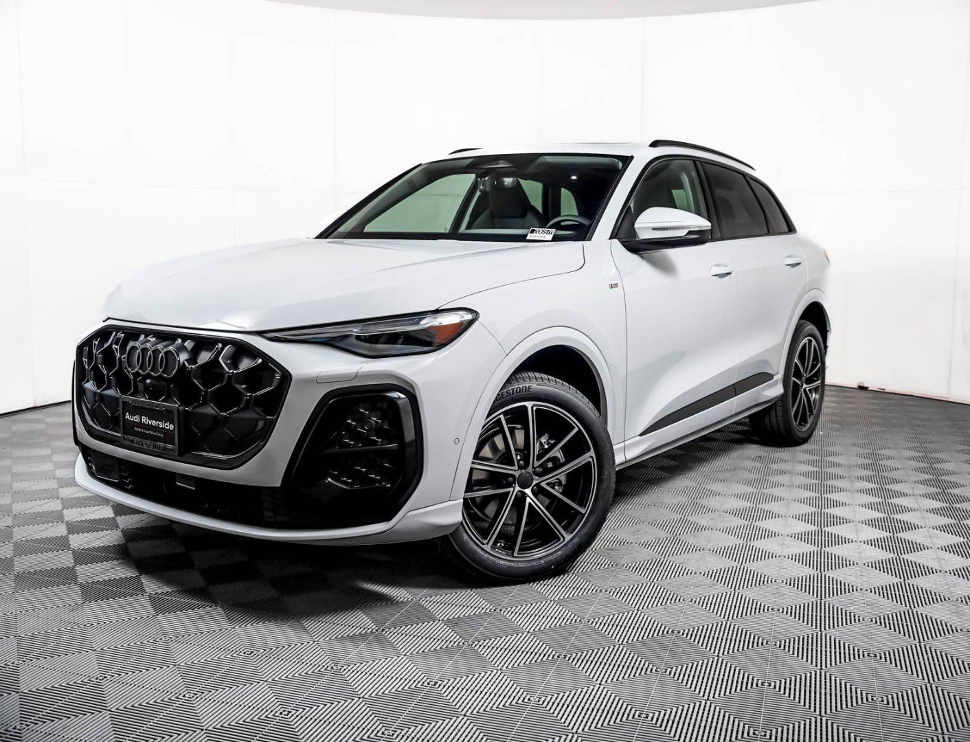 2026 Audi Q5 Premium Plus quattro's photo