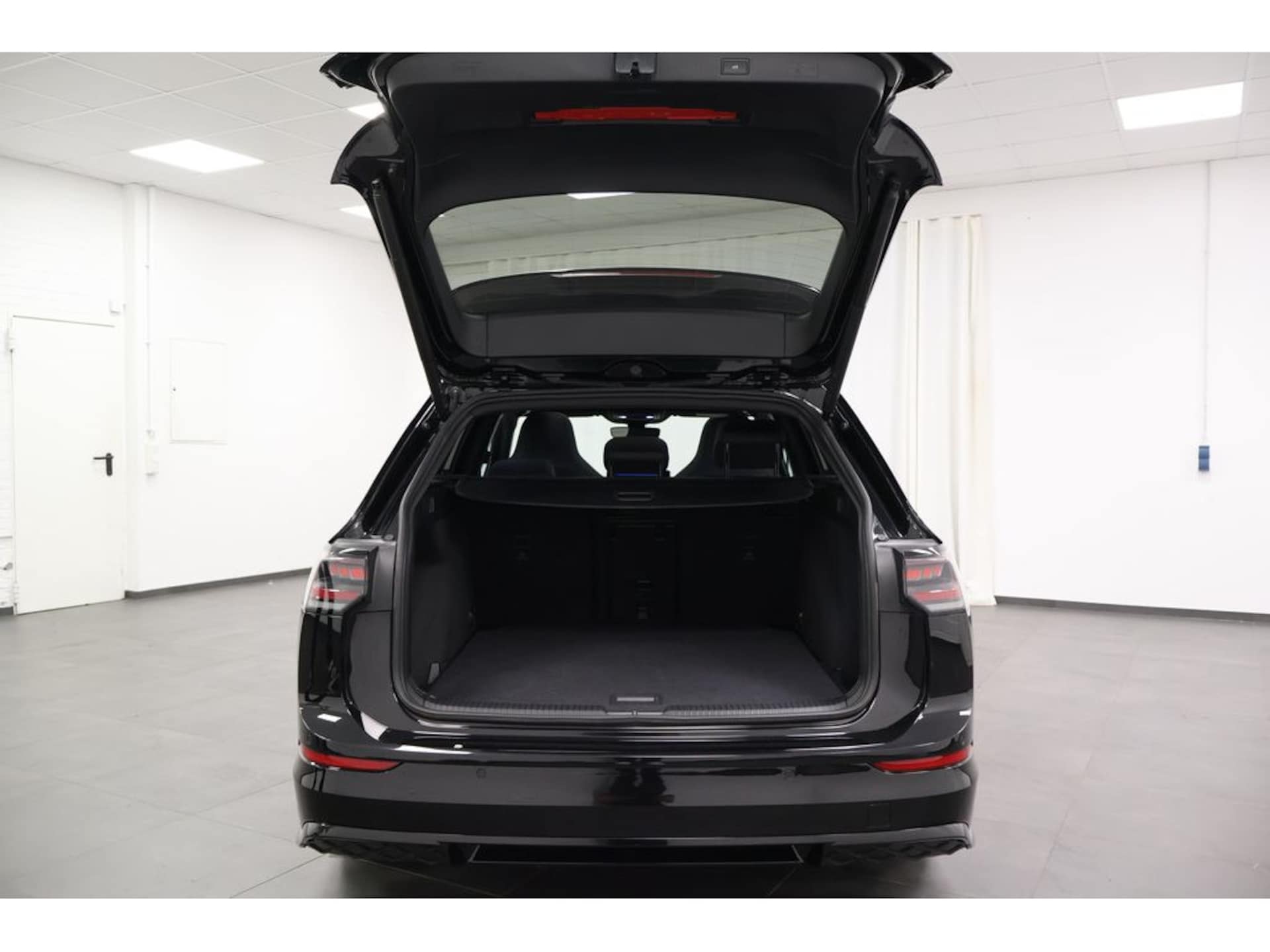 Volkswagen Golf Variant R-Line