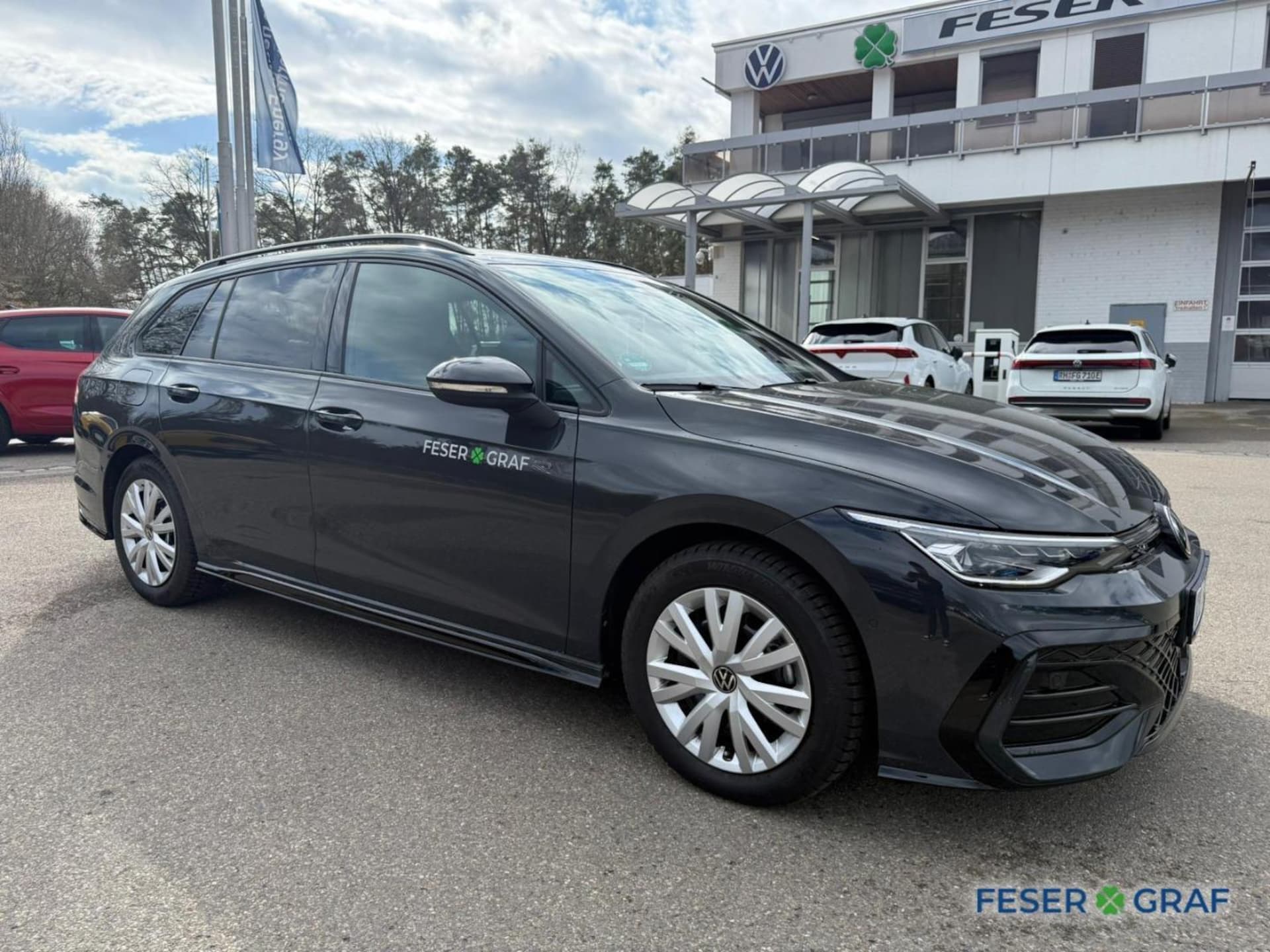 Volkswagen Golf Variant R-Line