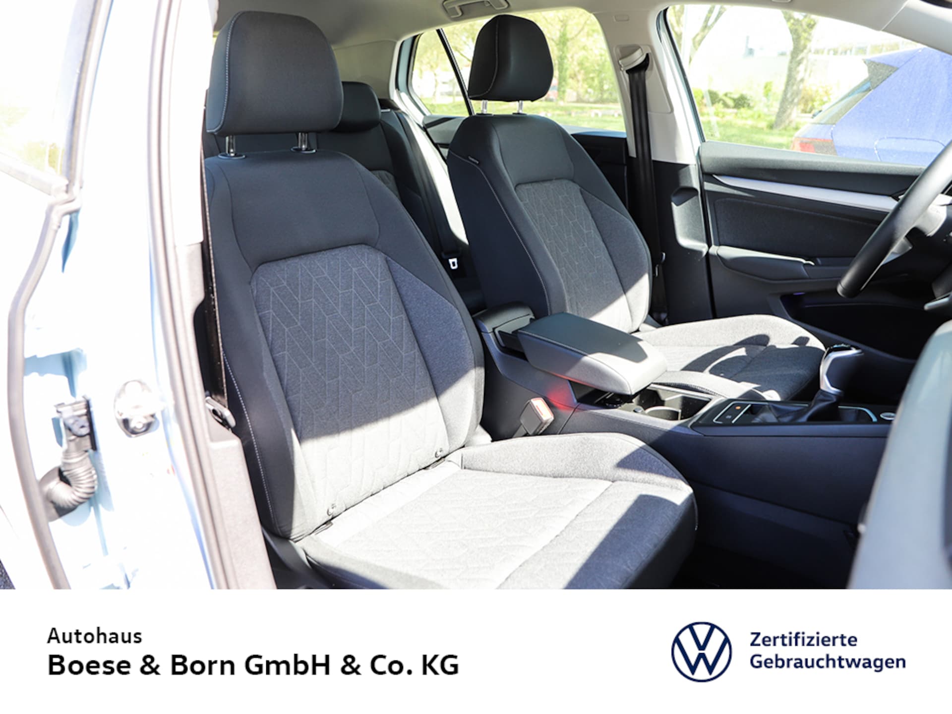 Volkswagen Golf Life