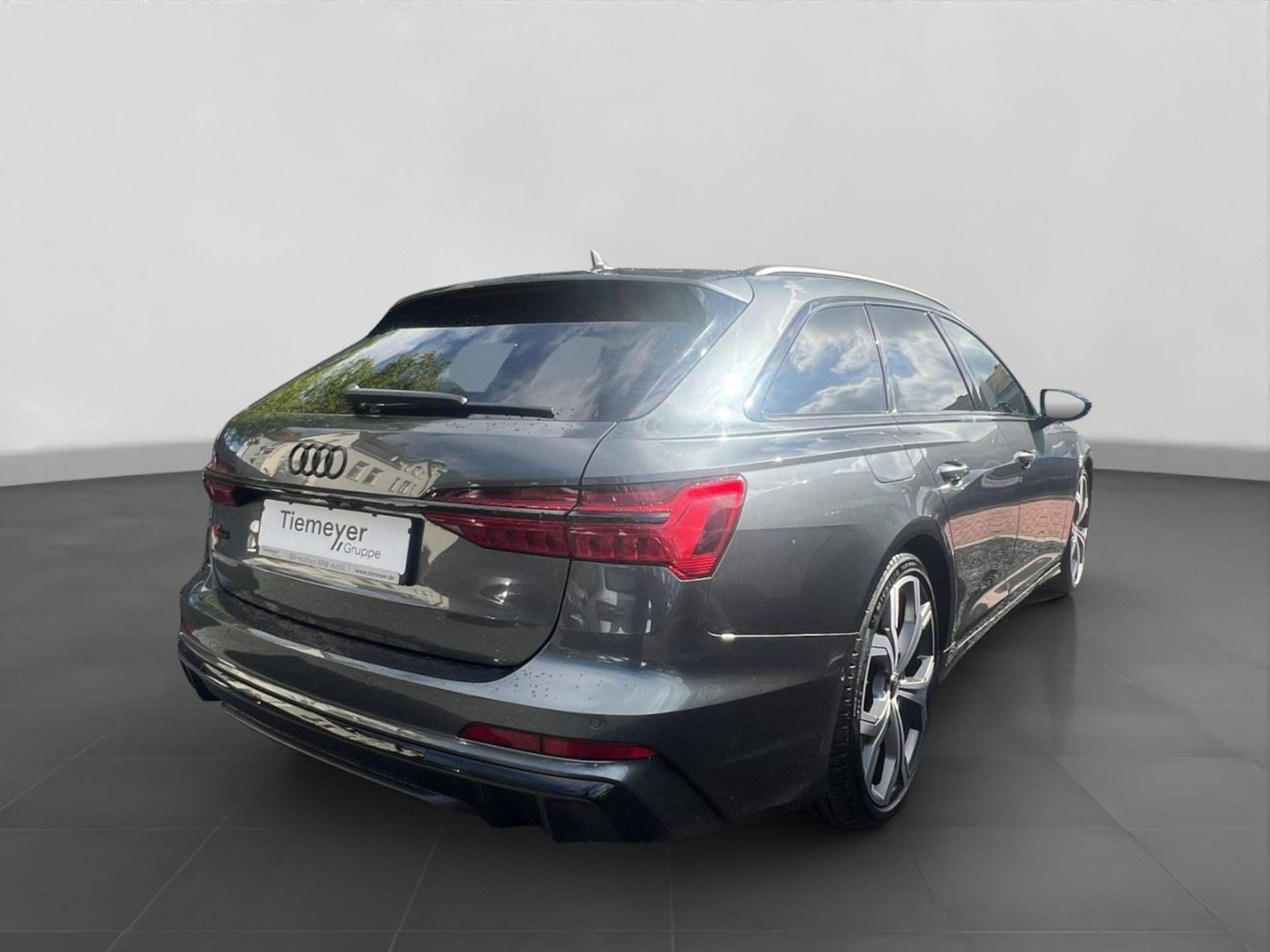 Audi S6 Avant