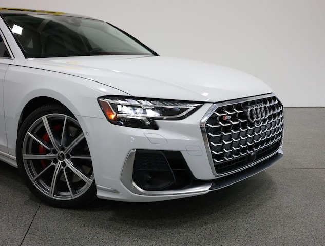 2023 Audi S8 L
