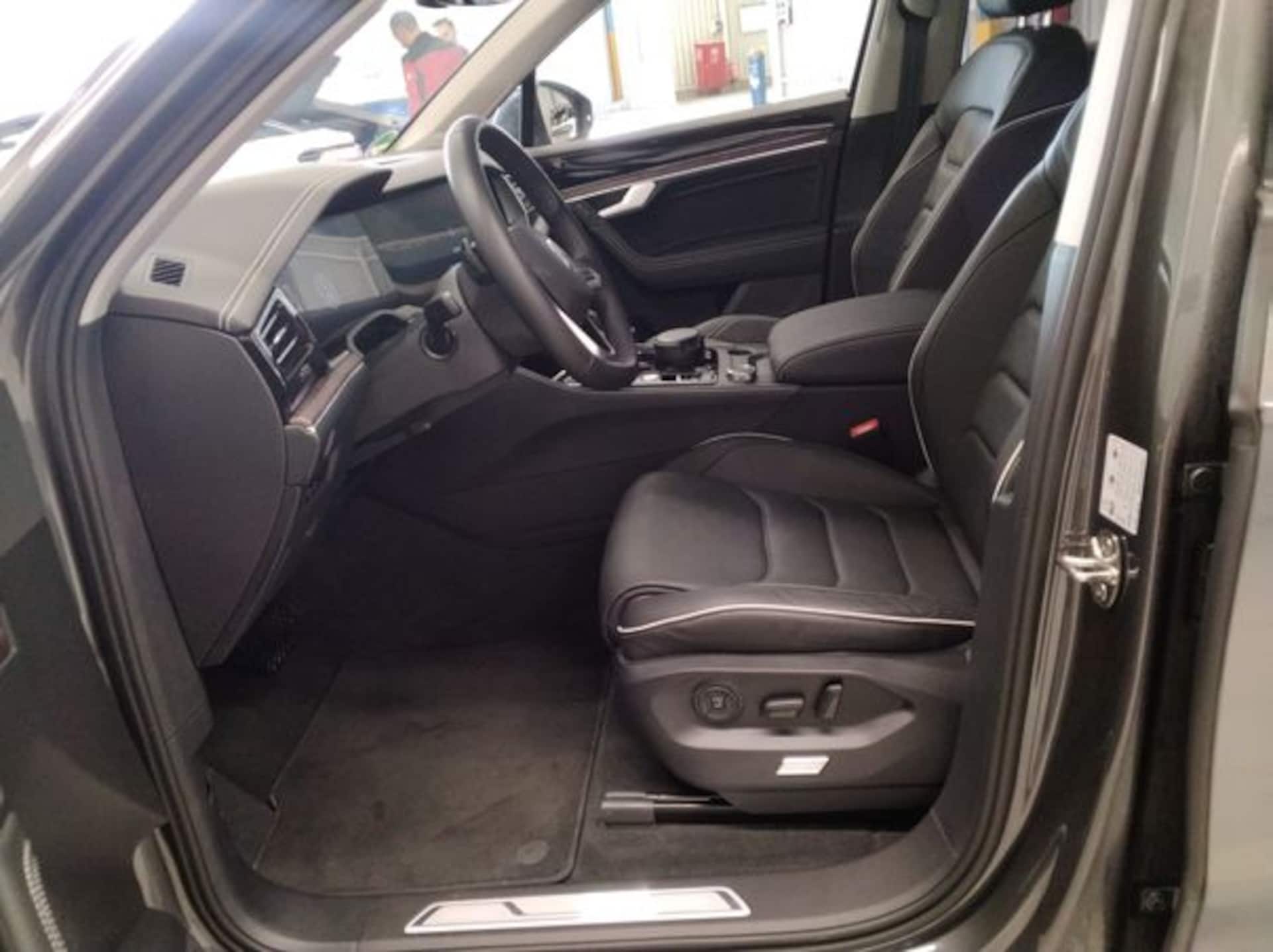 Volkswagen Touareg Elegance