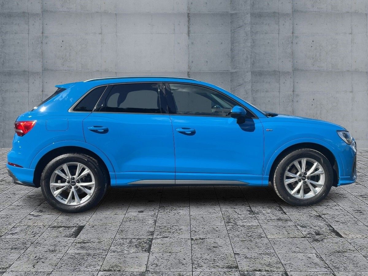 Image about Audi Q3 S line 35 TDI Schaltgetriebe