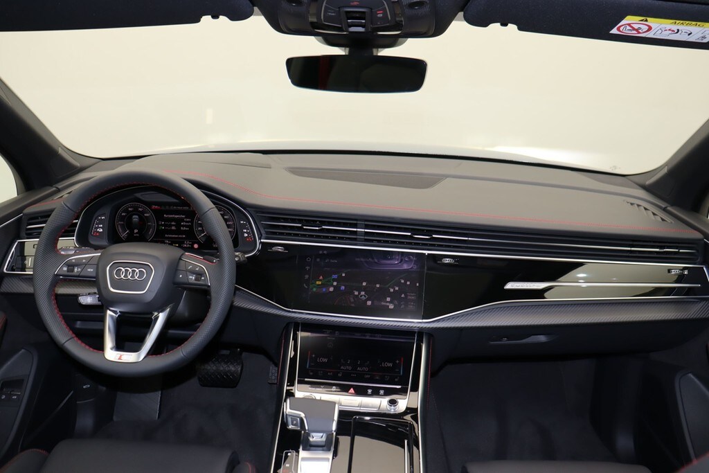 Image about Audi Q7 SUV TFSI e S line 55 TFSI e quattro tiptronic